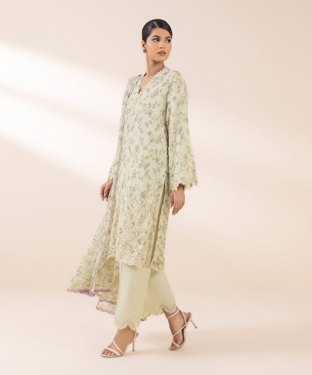 Women’s 3-Piece embroidered chiffon suit in ivory